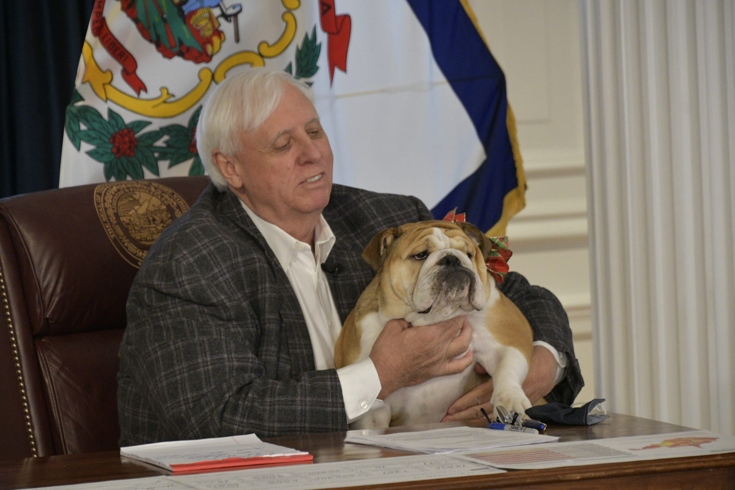 jim justice with dog