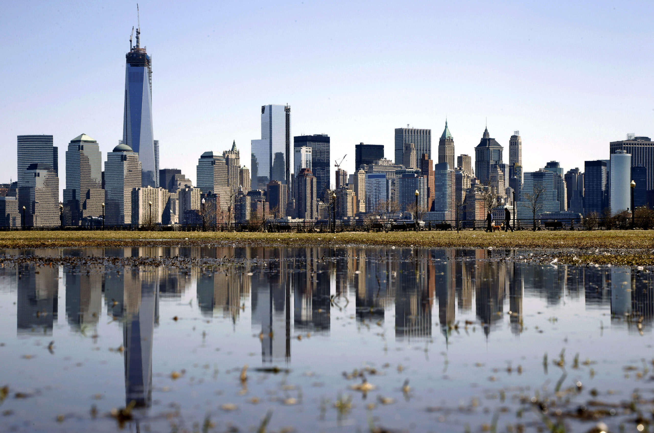 New york is one of the largest cities in the world with a population фото 9